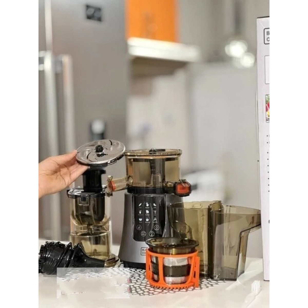 عصاره گیر ۴ کاره بلک کوکر مدل BC576 ظرفیت 1 لیتر