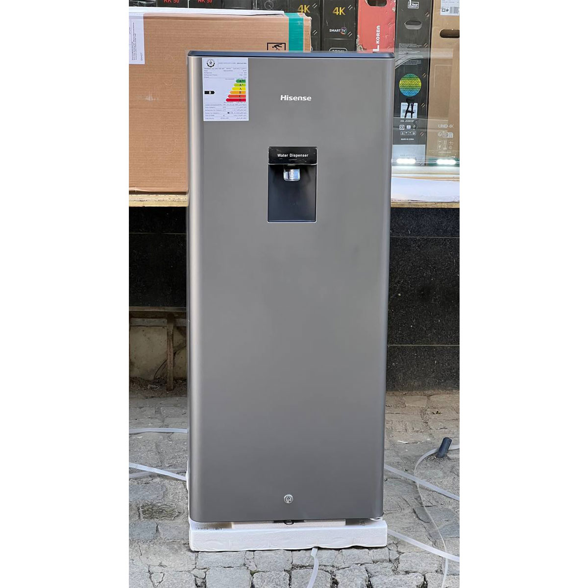 یخچال فریزر هایسنس 12 فوت با طراحی مدرن