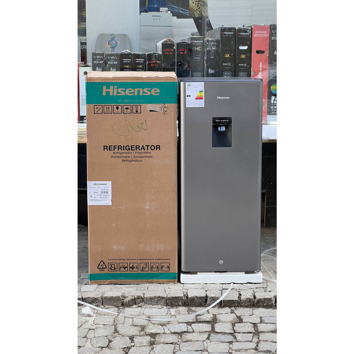 یخچال فریزر هایسنس 12 فوت با طراحی مدرن