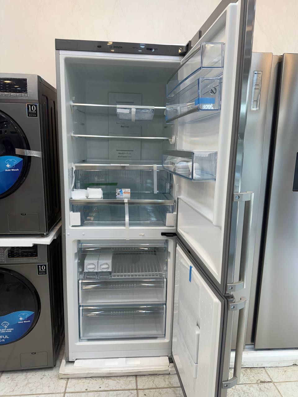 یخچال فریزر بوش مدل kgn56al204