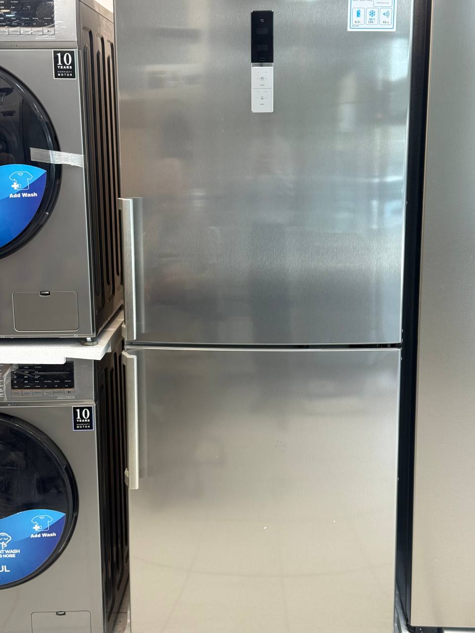 یخچال فریزر بوش مدل kgn56al204