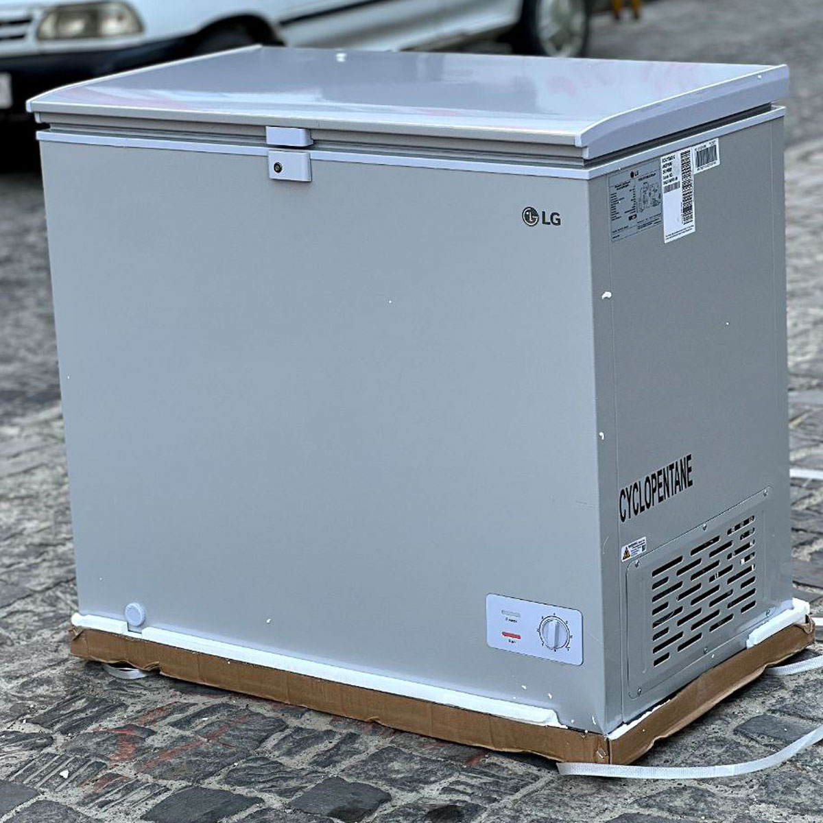 فریزر صندوقی ال جی مدل GCS215SQFG